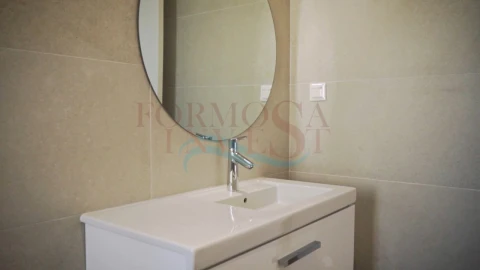 Moradia T3 para Venda em Moncarapacho e Fuseta