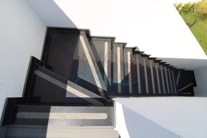 Moradia T3 para Venda em Moncarapacho e Fuseta