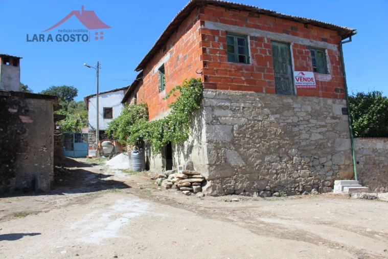 Moradia T2 para Venda em Cortiços Foto 2