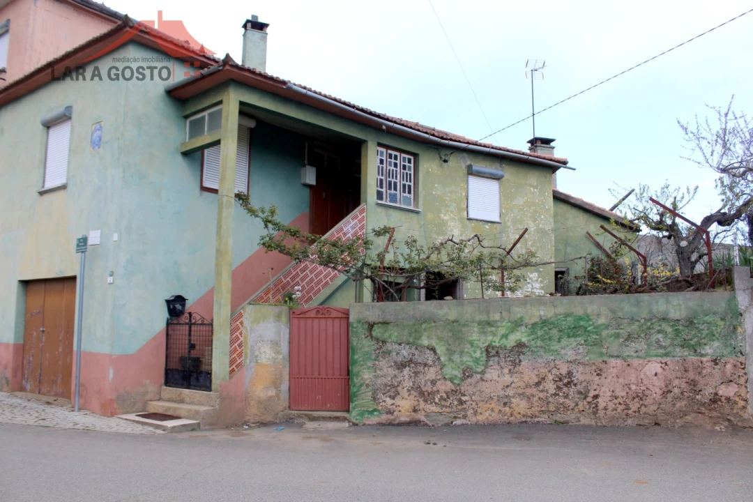 Moradia T2 para Venda em Vale da Porca Foto 2