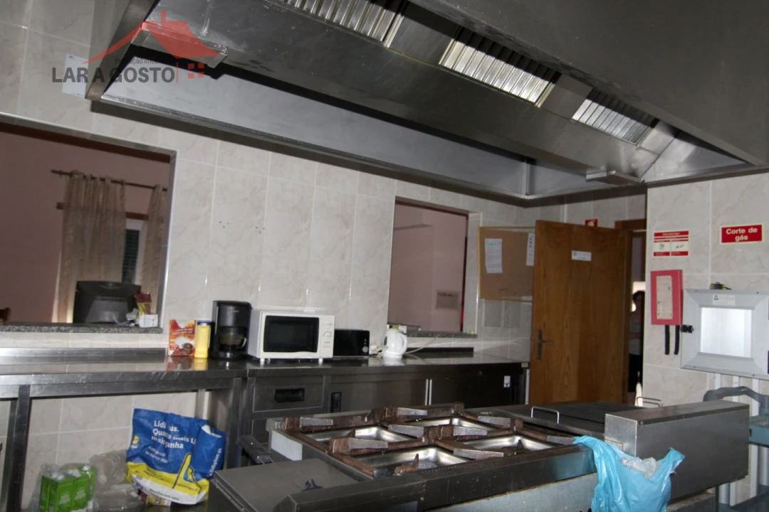 Negócio para Venda em Rebordãos Foto 6