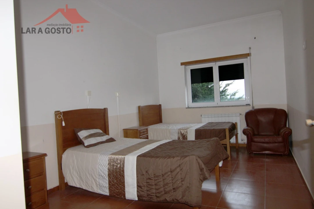 Negócio para Venda em Rebordãos Foto 9