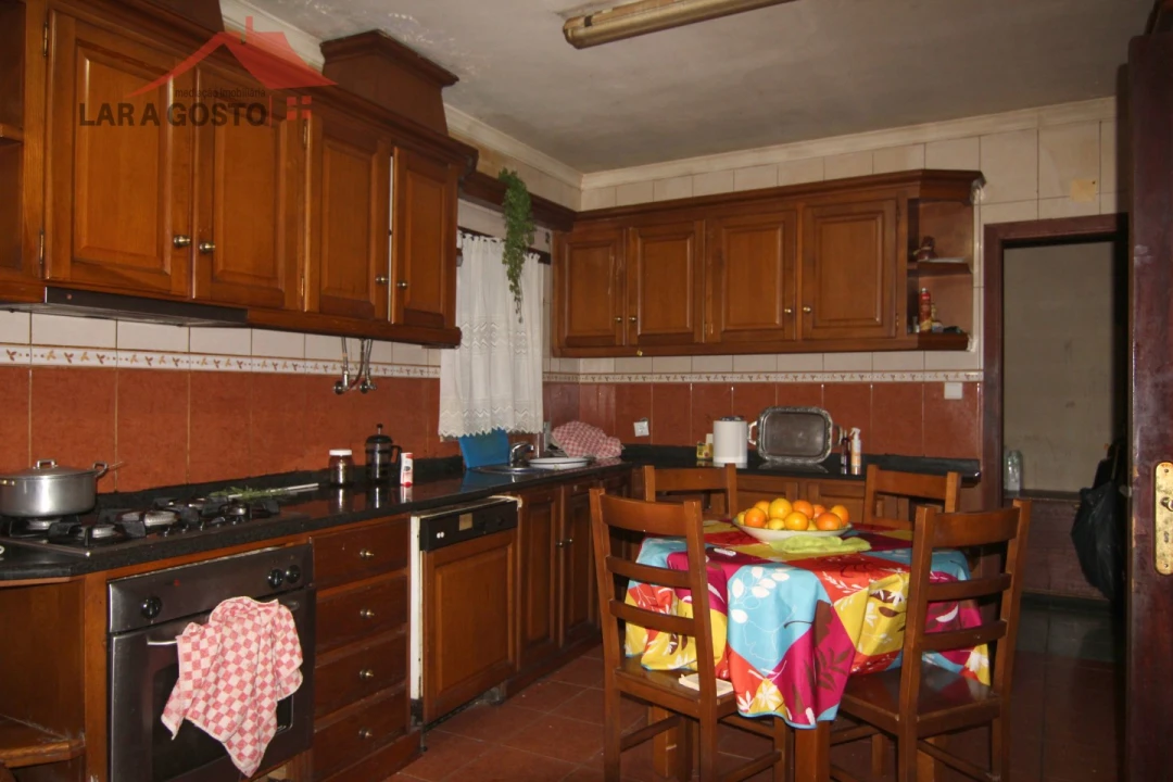 Negócio para Venda em Rebordãos Foto 13