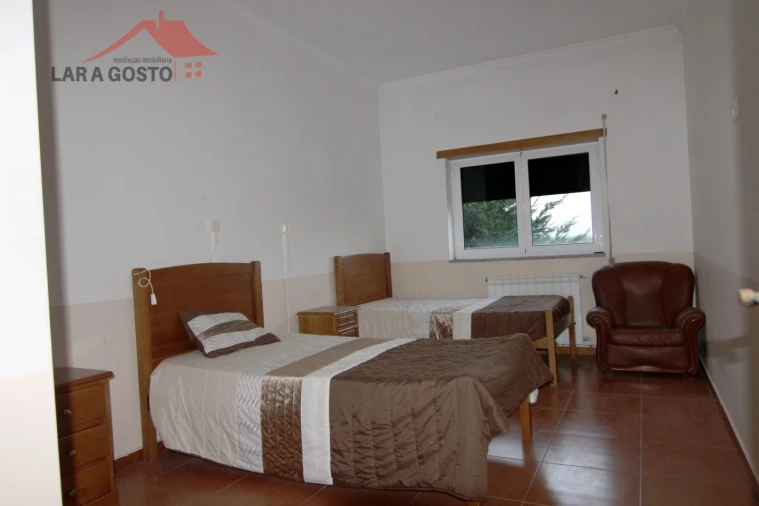 Negócio para Venda em Rebordãos Foto 9