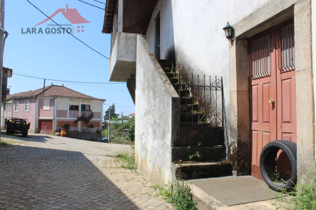 Moradia T3 para Venda em Ala e Vilarinho do Monte Foto 4