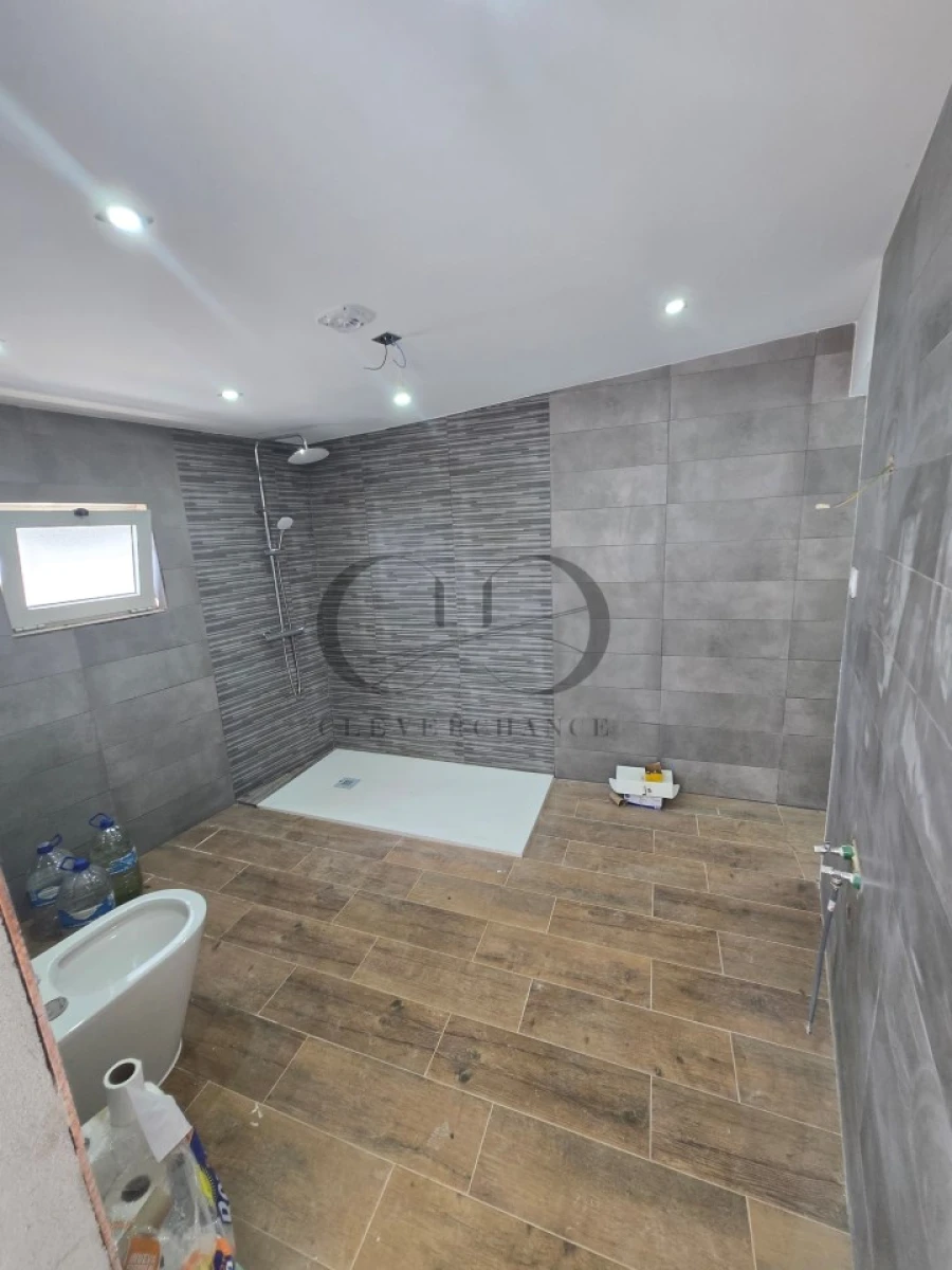 Moradia T2 para Venda em Serzedo e Perosinho Foto 4