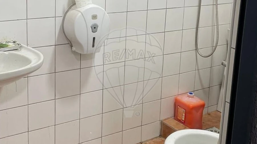 Armazém para Venda em Agualva e Mira-Sintra