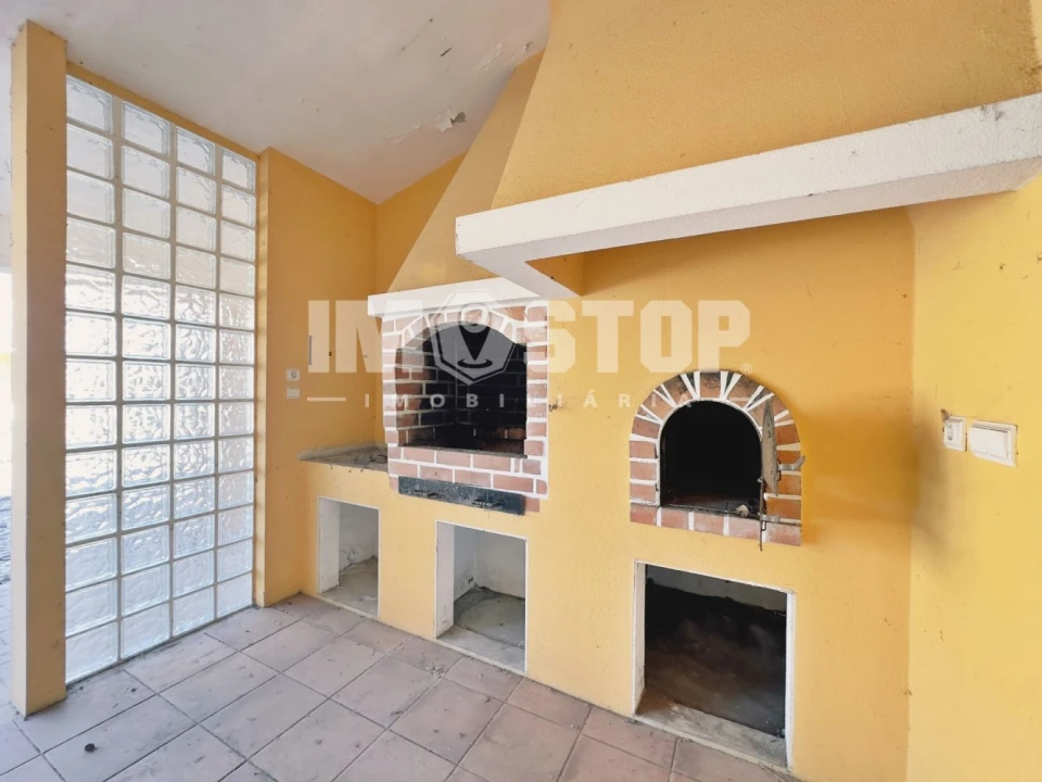 Moradia T5 para Venda em Sangalhos Foto 21