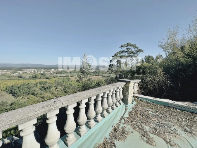 Moradia T5 para Venda em Sangalhos Foto 32