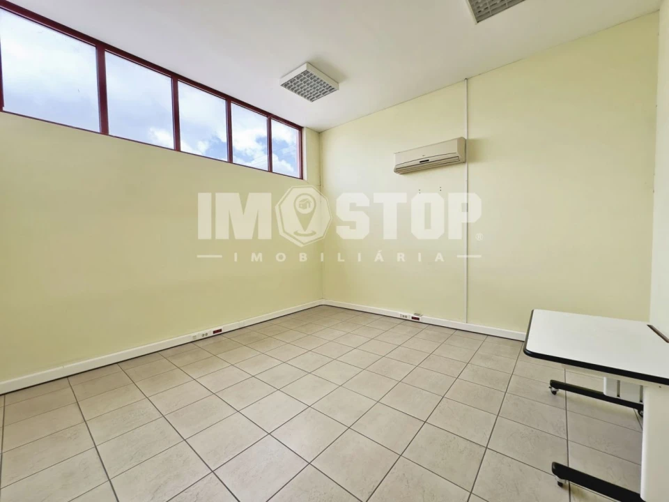 Armazém para Arrendamento em Albergaria-A-Velha e Valmaior Foto 21