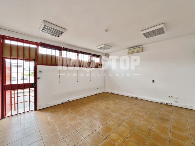 Armazém para Arrendamento em Albergaria-A-Velha e Valmaior Foto 10