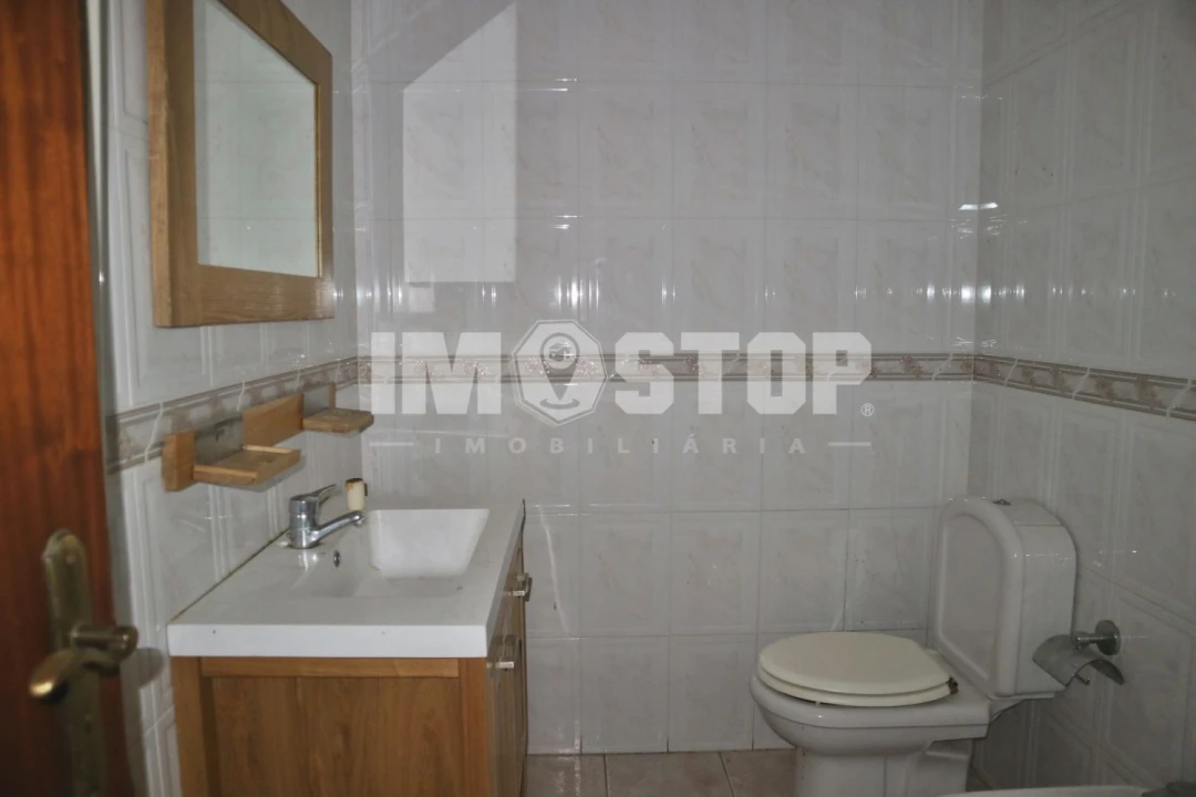 Moradia T3 para Venda em Moita Foto 12