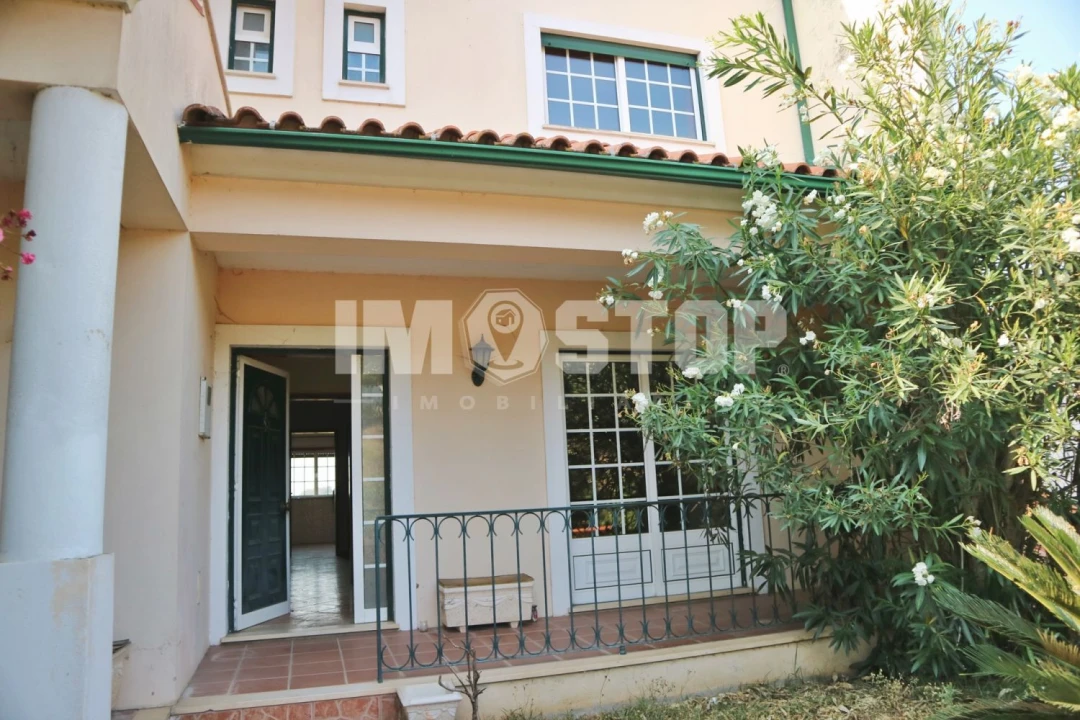 Moradia T3 para Venda em Moita Foto 2