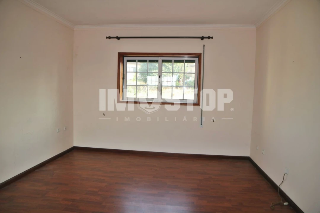 Moradia T3 para Venda em Moita Foto 32