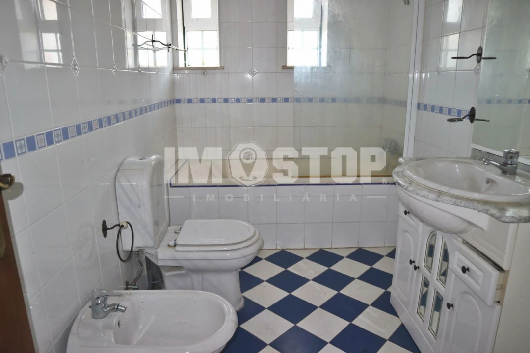 Moradia T3 para Venda em Moita Foto 33