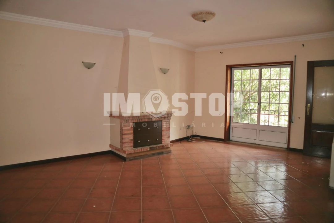 Moradia T3 para Venda em Moita Foto 8