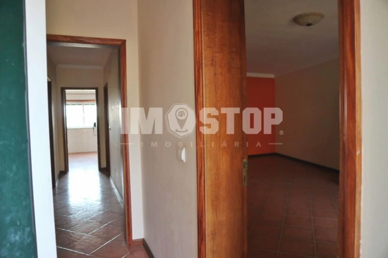Moradia T3 para Venda em Moita Foto 6