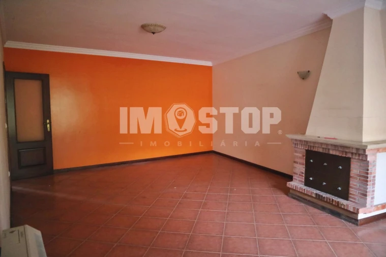 Moradia T3 para Venda em Moita Foto 7