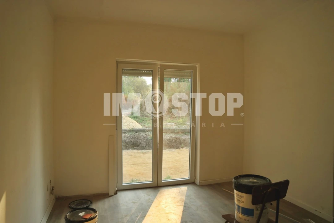 Moradia T3 para Venda em Oiã Foto 18