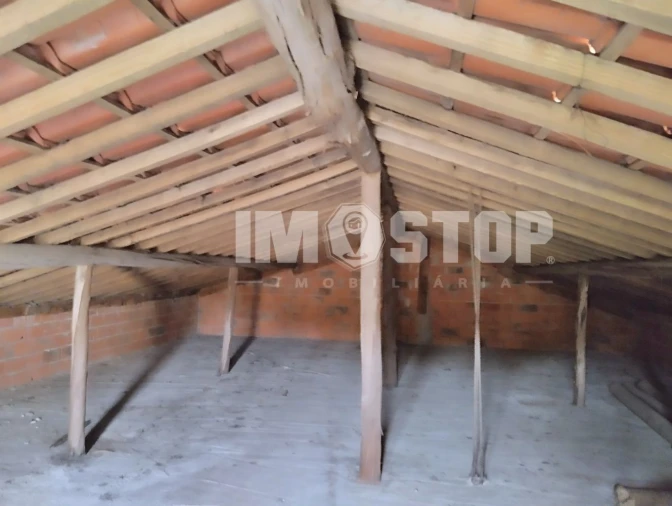 Moradia T3 para Venda em Oiã Foto 26