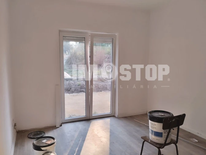 Moradia T3 para Venda em Oiã Foto 5