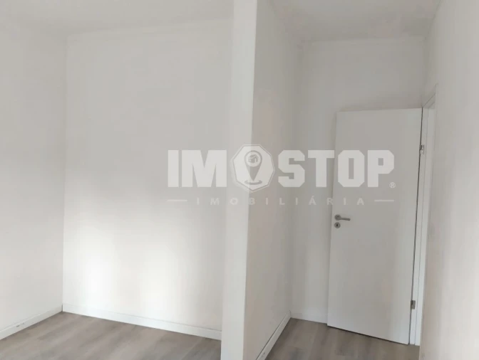 Moradia T3 para Venda em Oiã Foto 6