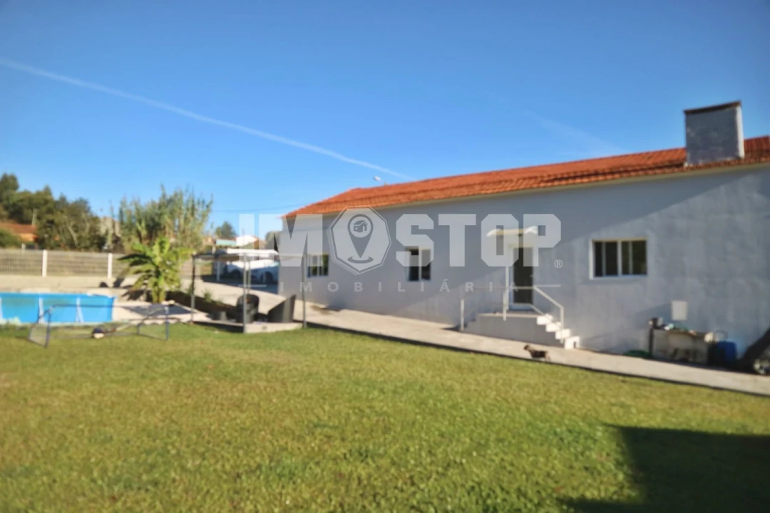 Moradia T3 para Venda em Oliveira do Bairro Foto 1