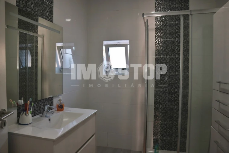 Moradia T3 para Venda em Oliveira do Bairro Foto 16