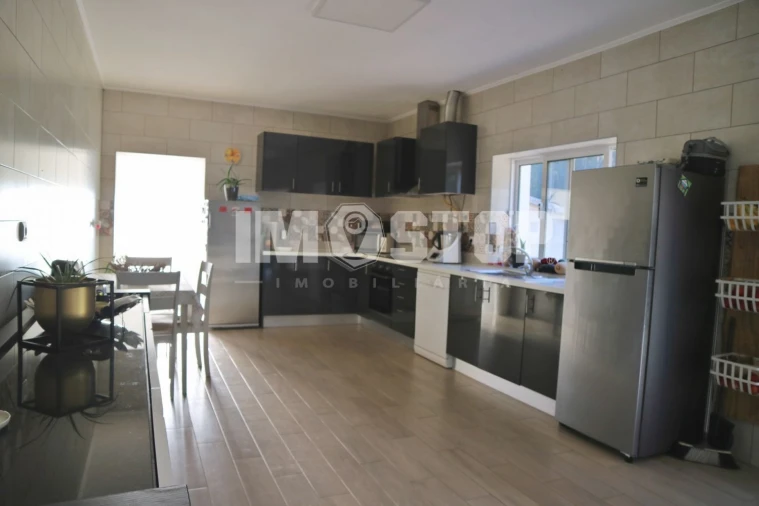 Moradia T3 para Venda em Oliveira do Bairro Foto 28