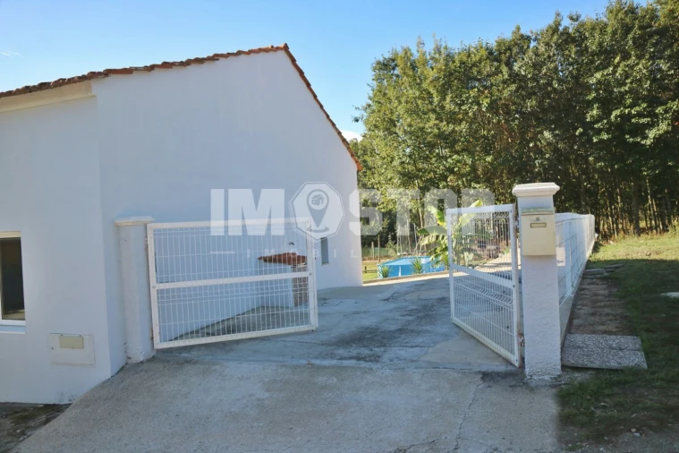 Moradia T3 para Venda em Oliveira do Bairro Foto 46