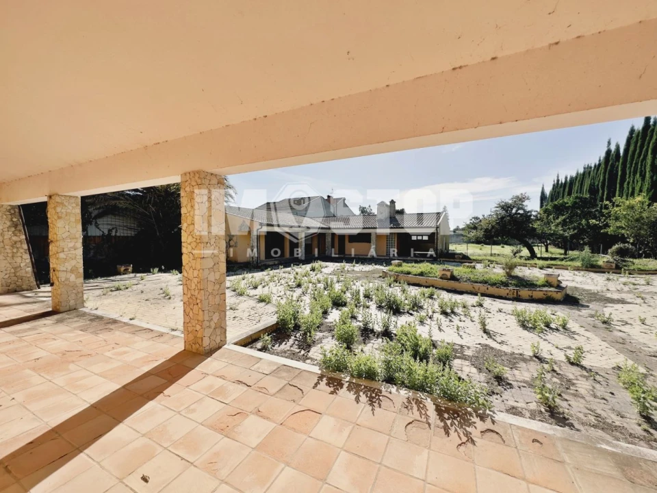 Moradia T5 para Venda em Sangalhos Foto 18