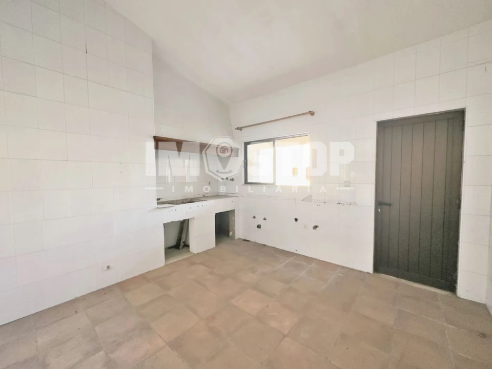 Moradia T5 para Venda em Sangalhos Foto 19