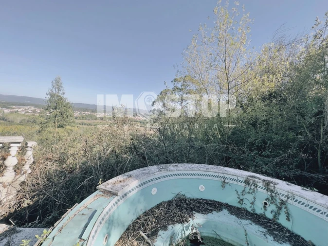 Moradia T5 para Venda em Sangalhos Foto 33