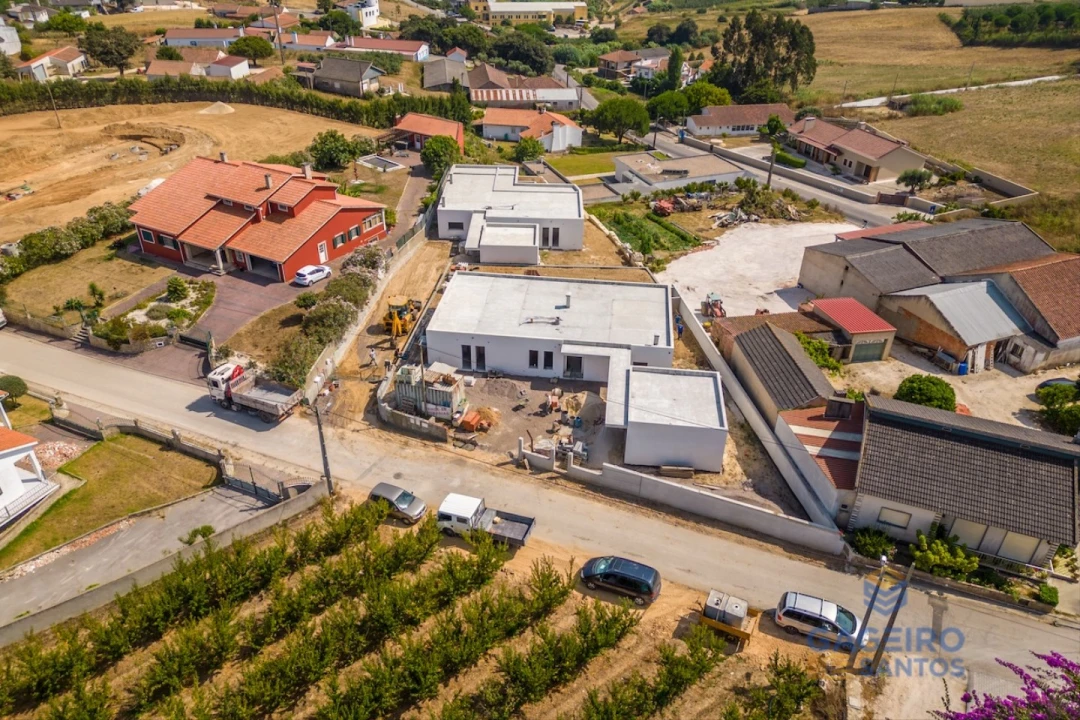 Moradia T3 para Venda em Alfeizerão Foto 22