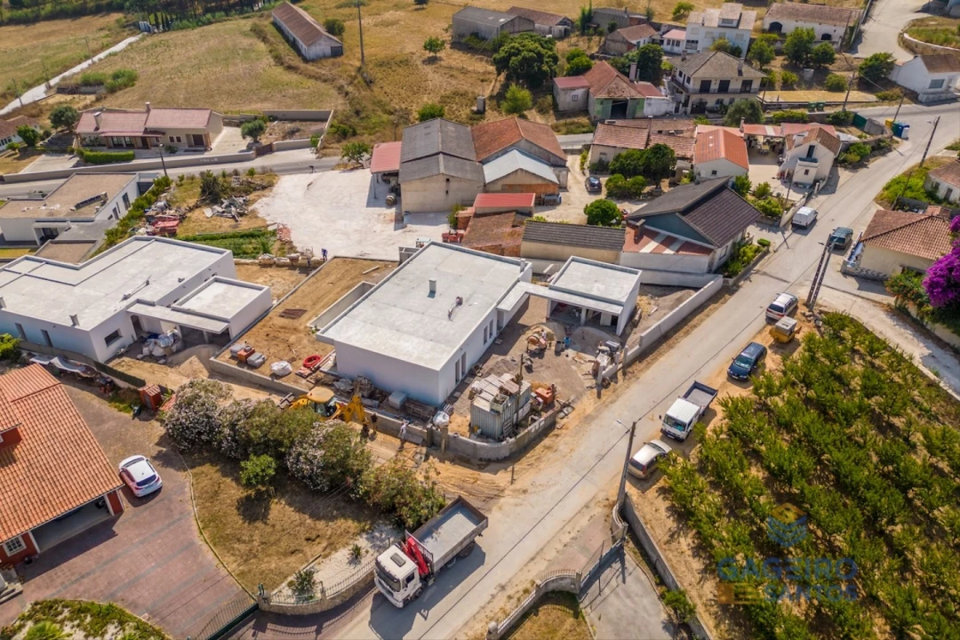 Moradia T3 para Venda em Alfeizerão Foto 23