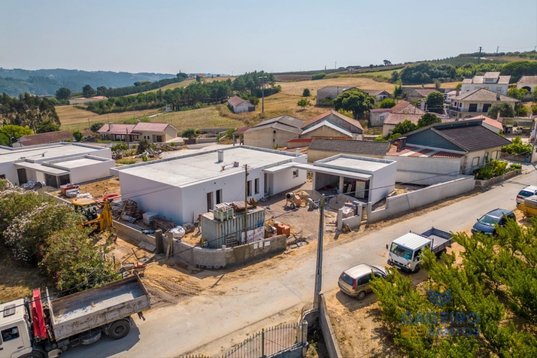 Moradia T3 para Venda em Alfeizerão Foto 28