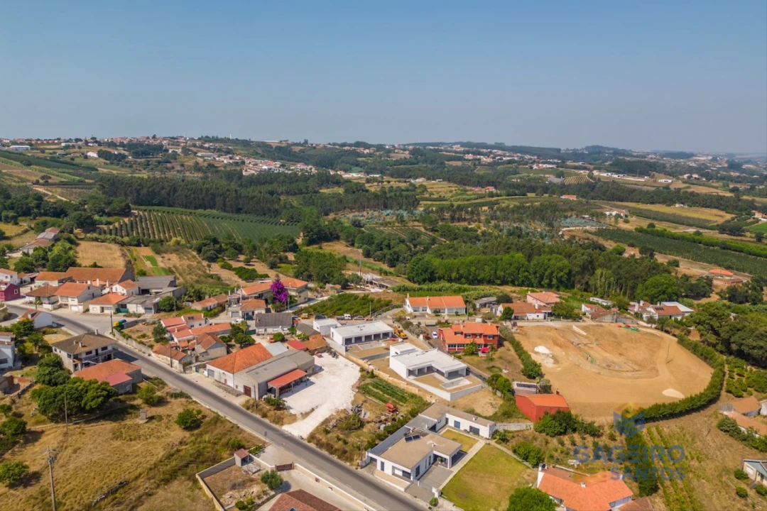 Moradia T3 para Venda em Alfeizerão Foto 35