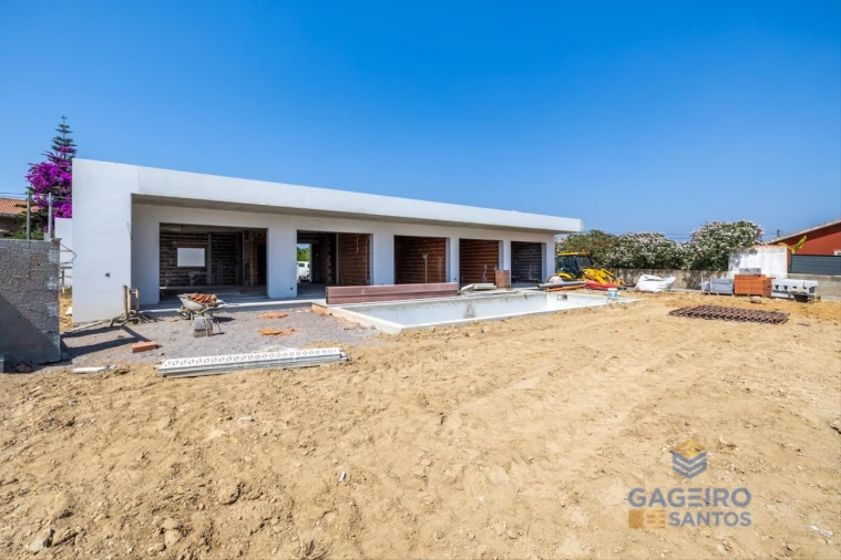 Moradia T3 para Venda em Alfeizerão Foto 1