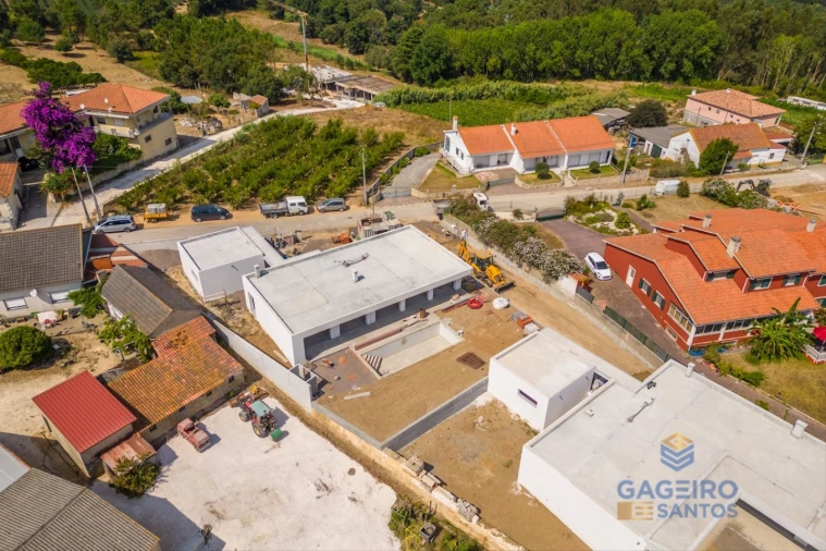 Moradia T3 para Venda em Alfeizerão Foto 25