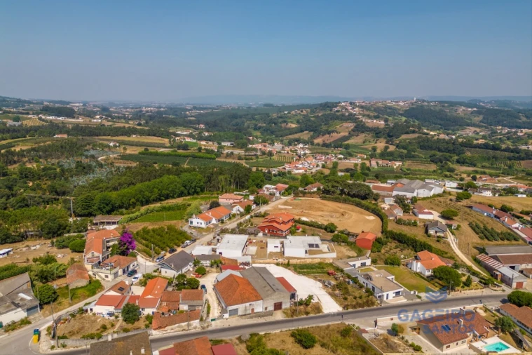 Moradia T3 para Venda em Alfeizerão Foto 36