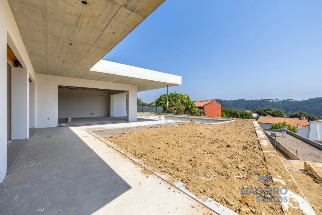 Moradia T3 para Venda em Alfeizerão Foto 3