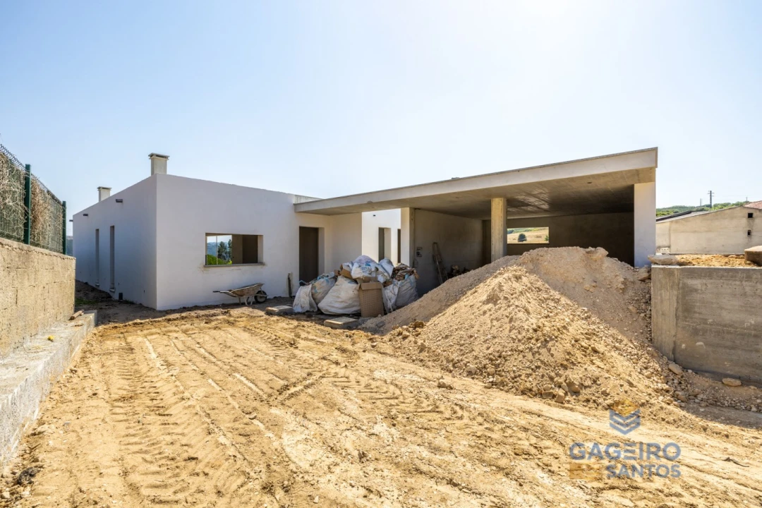 Moradia T3 para Venda em Alfeizerão Foto 21