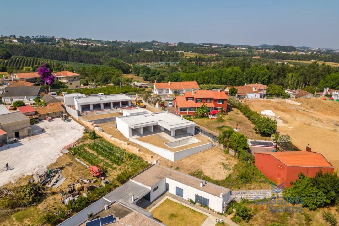 Moradia T3 para Venda em Alfeizerão Foto 24