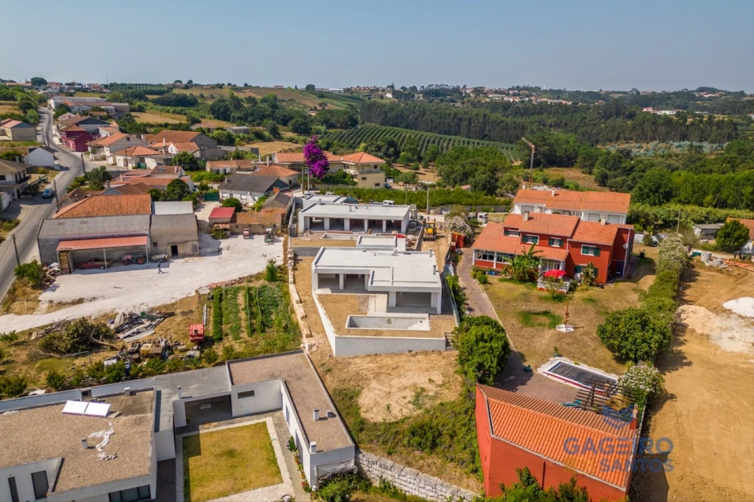 Moradia T3 para Venda em Alfeizerão Foto 25