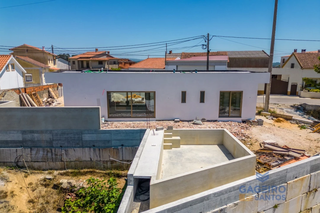 Moradia T3 para Venda em Vimeiro Foto 3