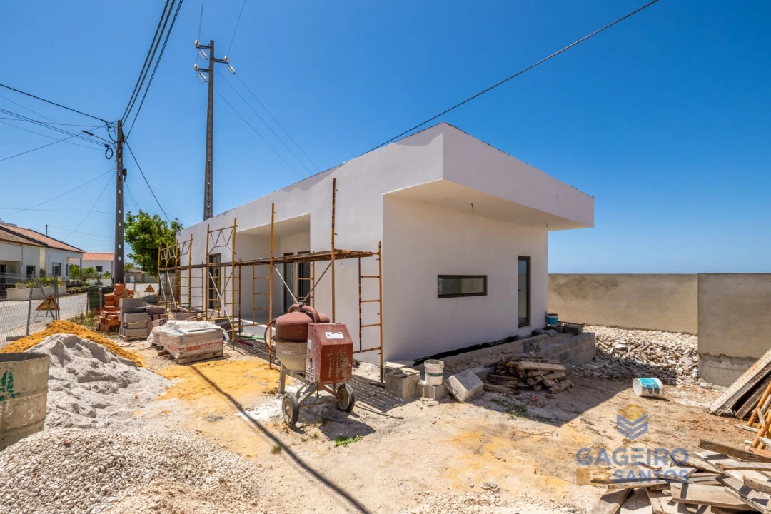 Moradia T3 para Venda em Vimeiro Foto 12