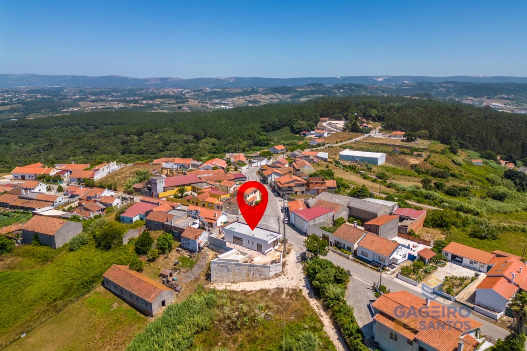 Moradia T3 para Venda em Vimeiro Foto 34