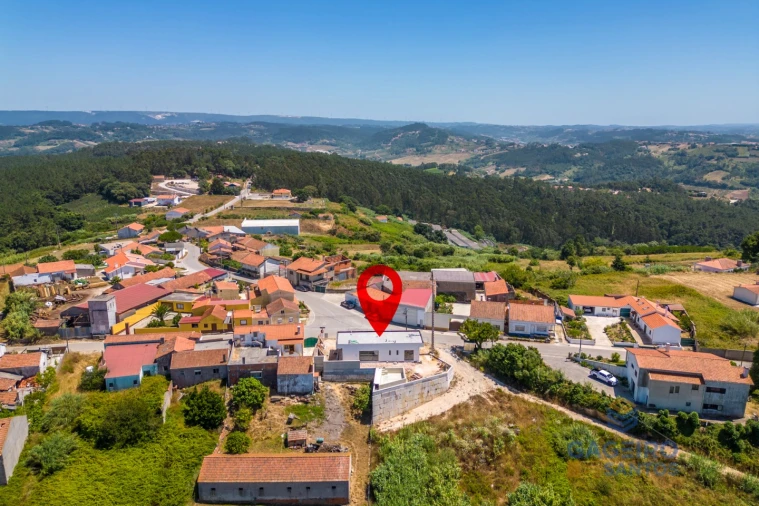 Moradia T3 para Venda em Vimeiro Foto 35