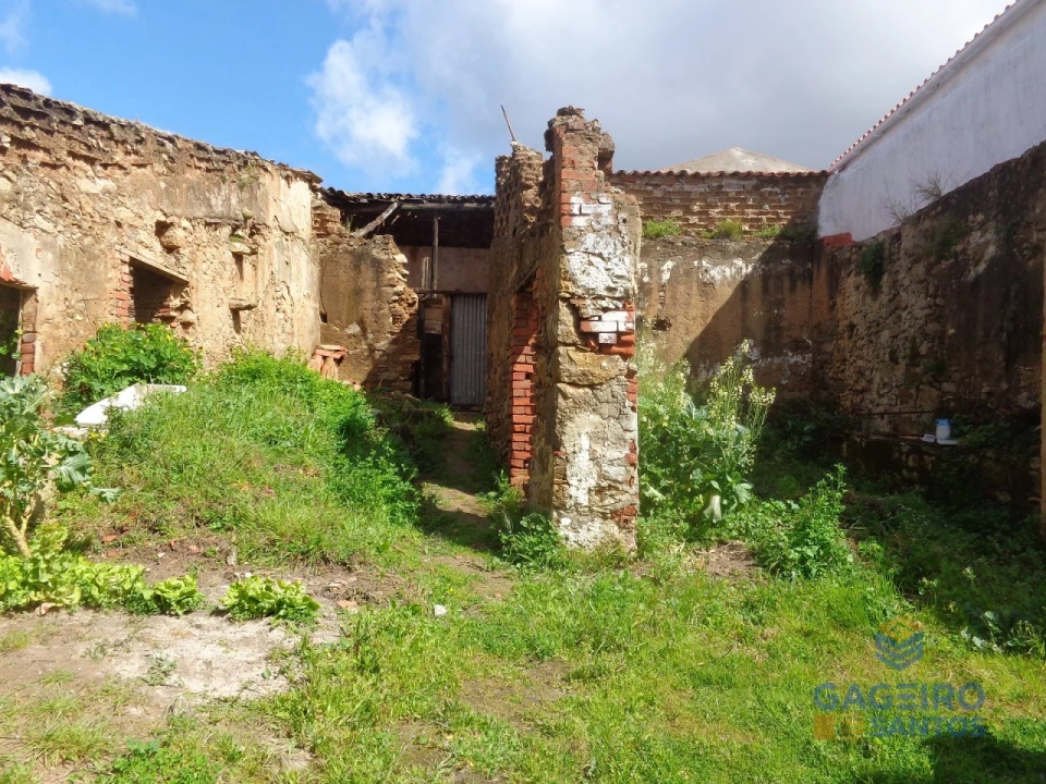 Moradia para Venda em Santa Maria, São Pedro e Sobral da Lagoa Foto 2