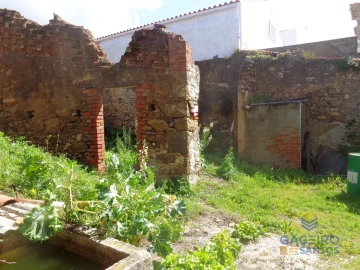 Moradia para Venda em Santa Maria, São Pedro e Sobral da Lagoa